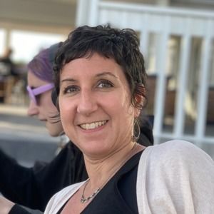 Meet your Posher, Tania